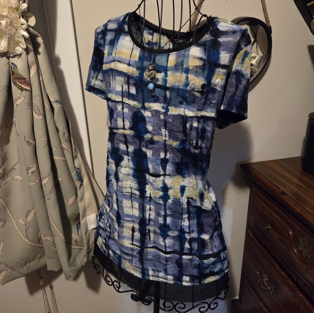 Vera Wang Artistic Blue and Black Blouse